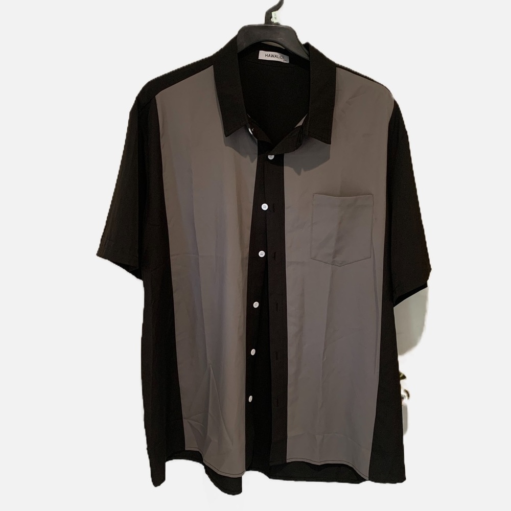 Hawalili casual short sleeve shirt.  Size 2X, black/gray.  Button down front.